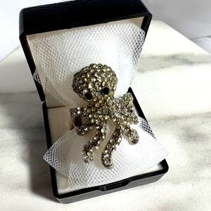 Stretchy rhinestone octopus bling ring